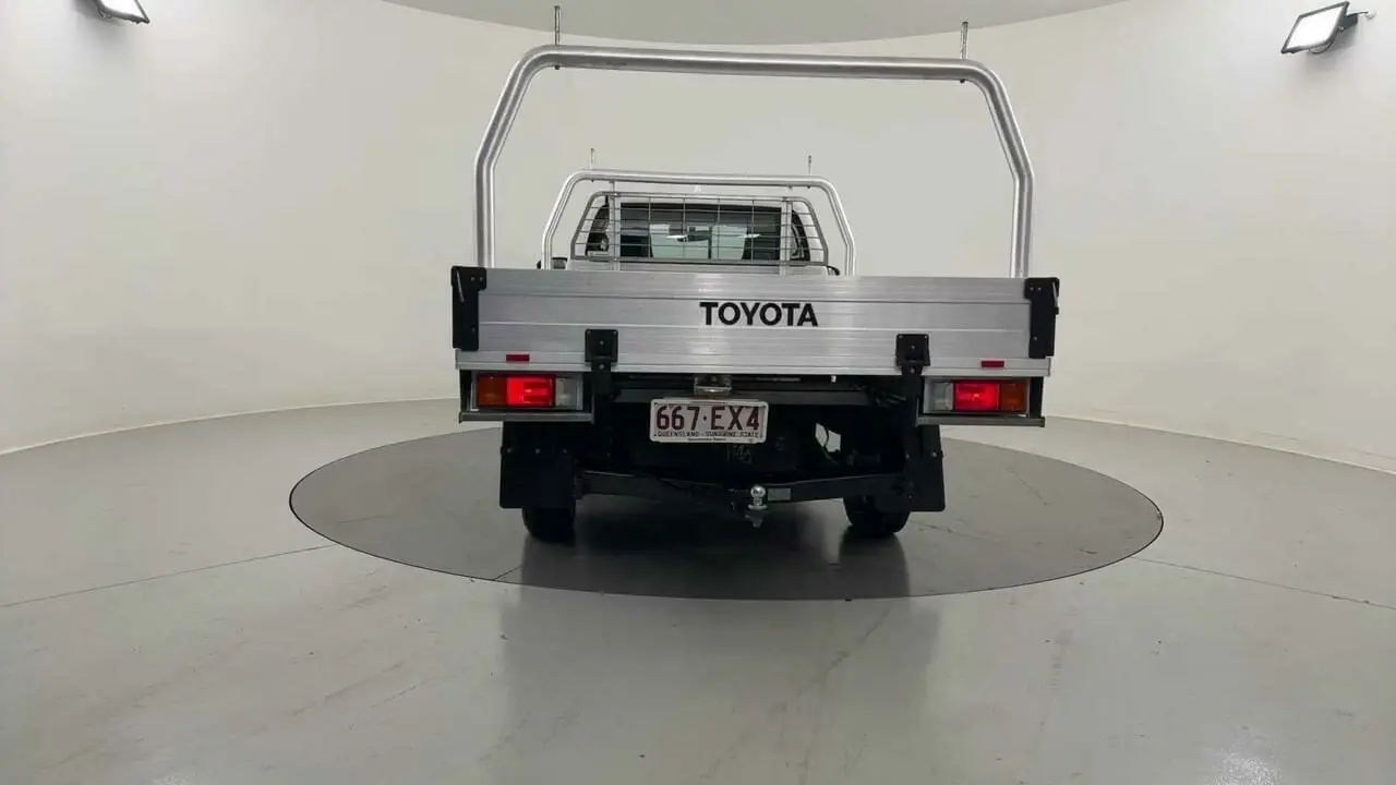 2022 Toyota Hilux Gallery Image 4