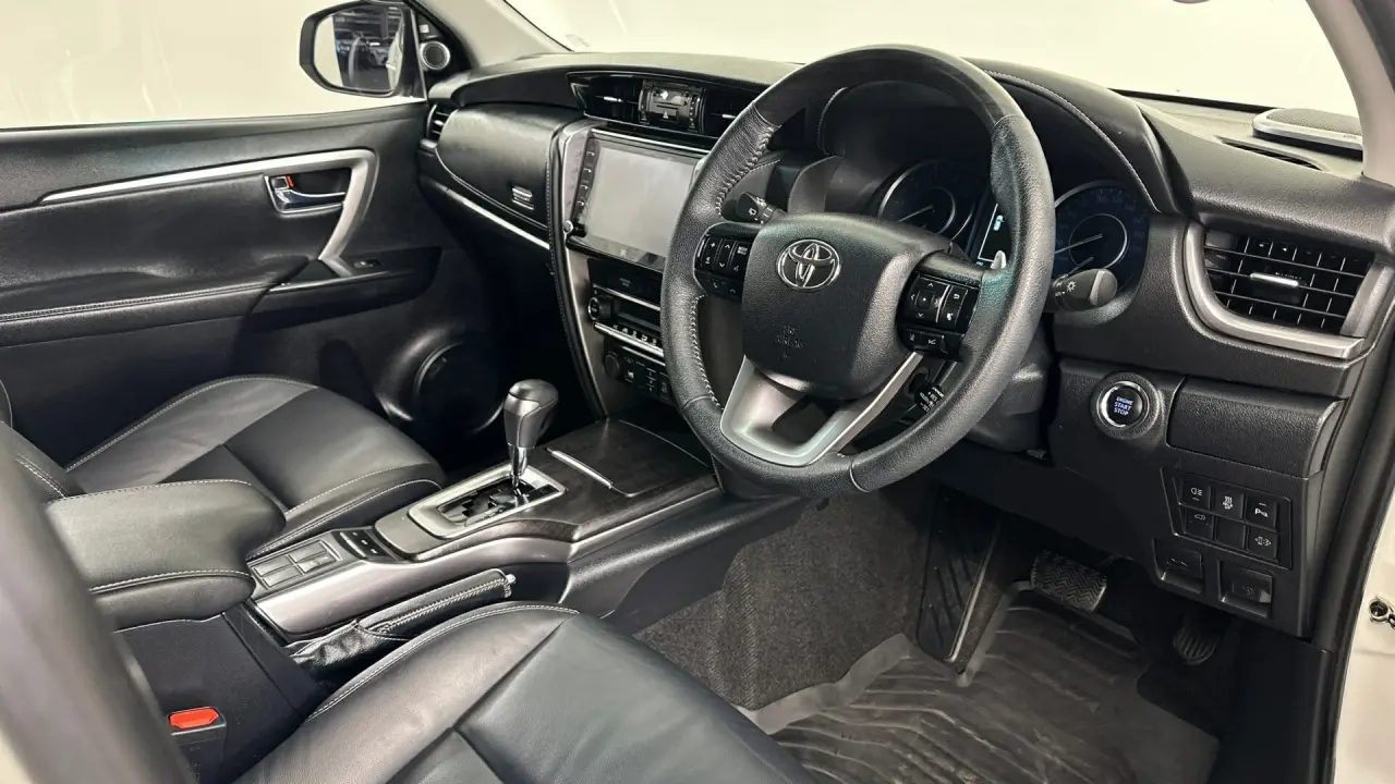2021 Toyota Fortuner Gallery Image 16