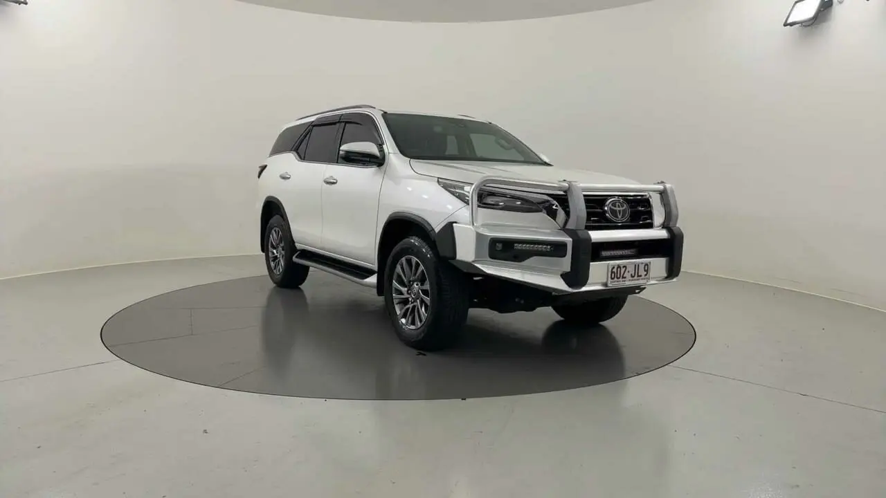 2021 Toyota Fortuner Gallery Image 7