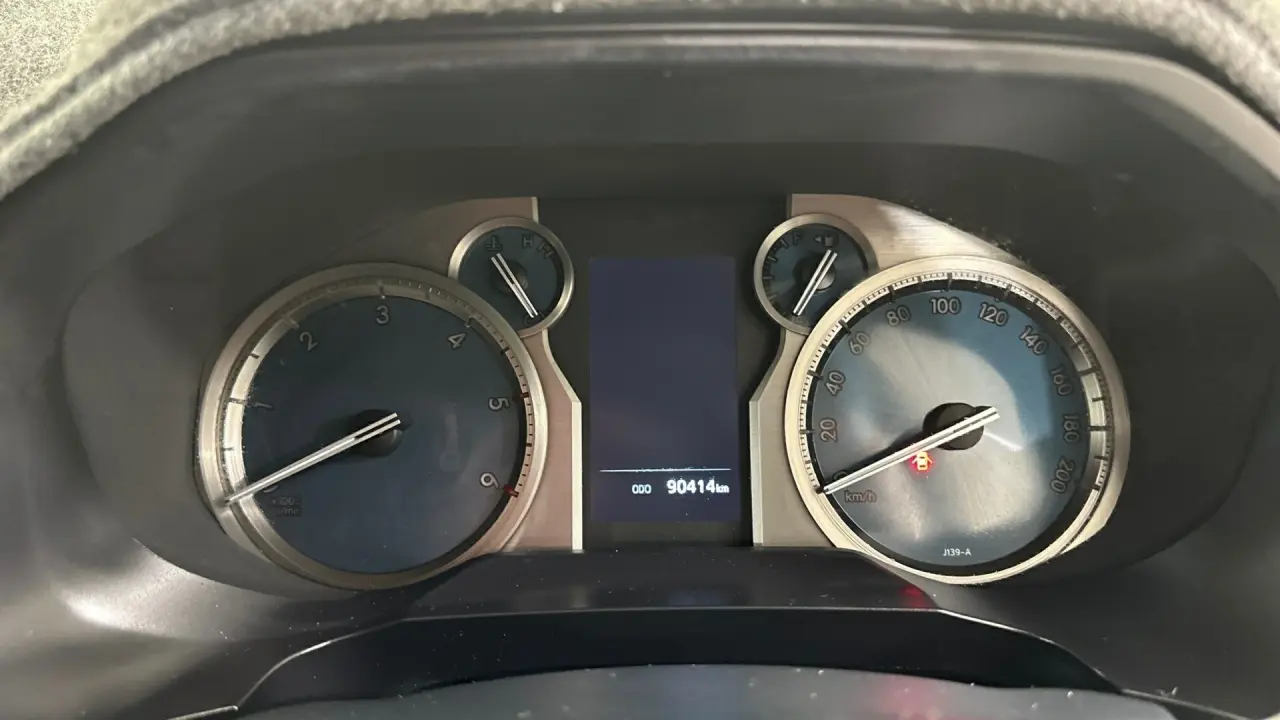 2022 Toyota Landcruiser Prado Gallery Image 10