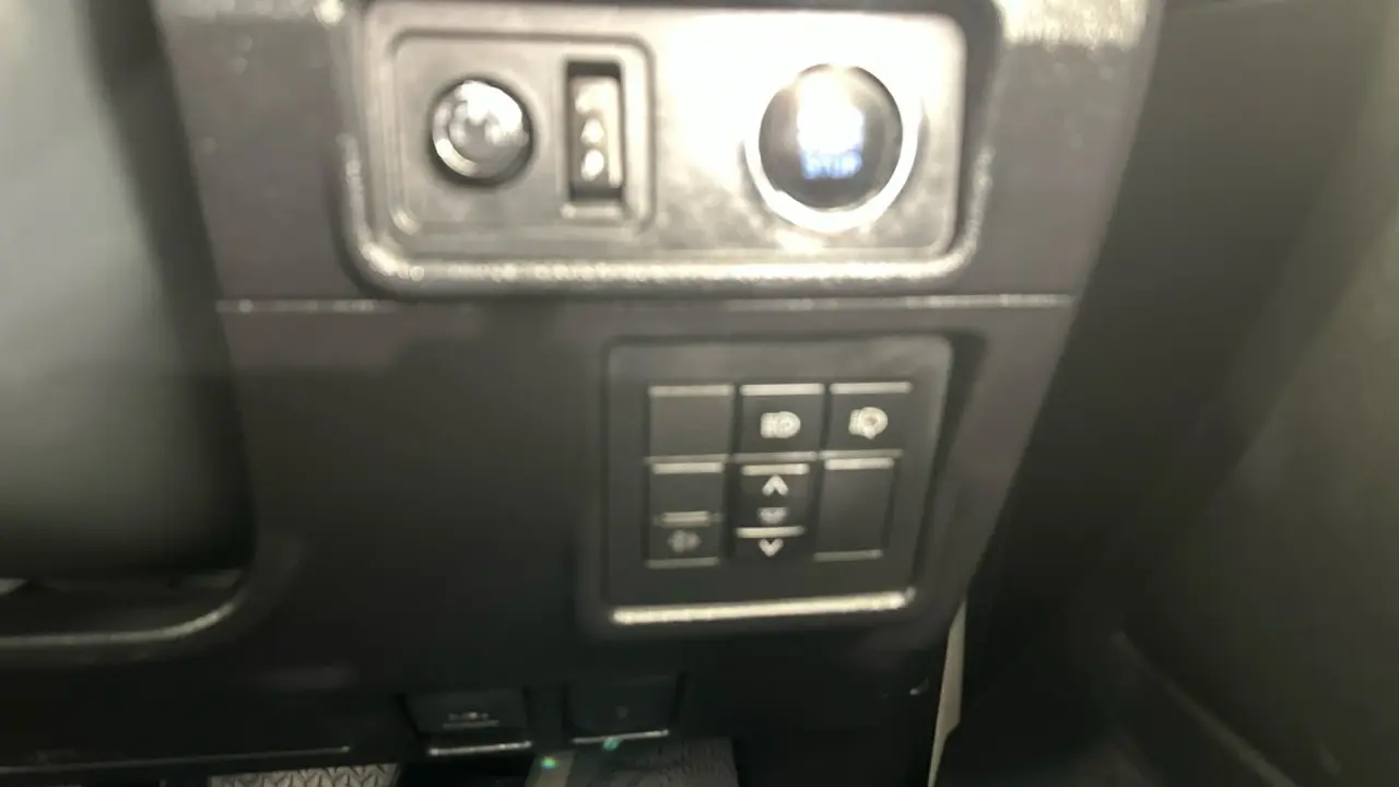 2022 Toyota Landcruiser Prado Gallery Image 13