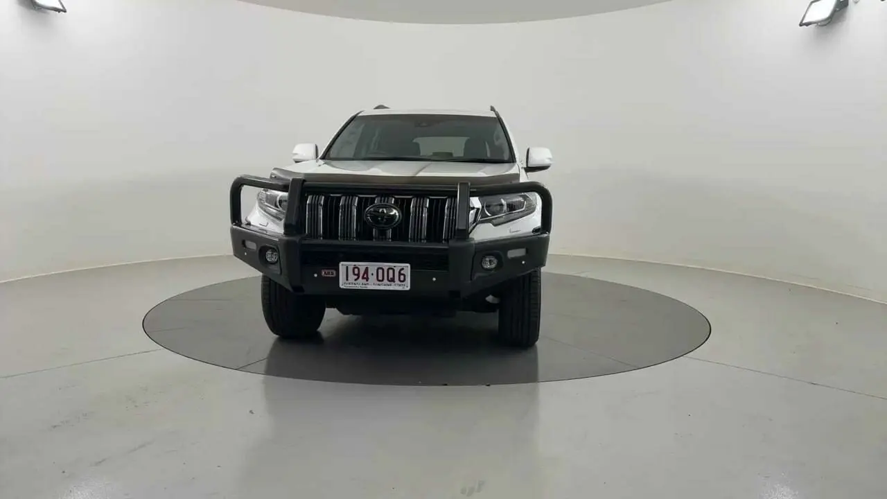 2022 Toyota Landcruiser Prado Gallery Image 8