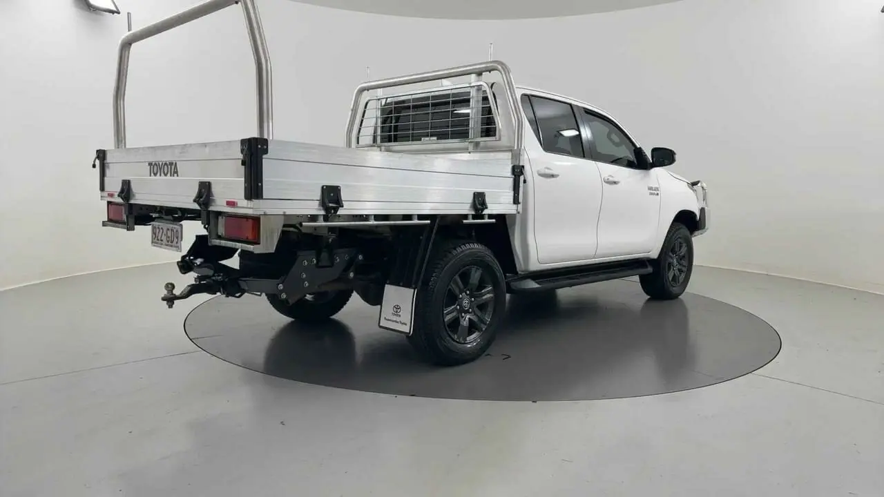 2022 Toyota Hilux Gallery Image 5