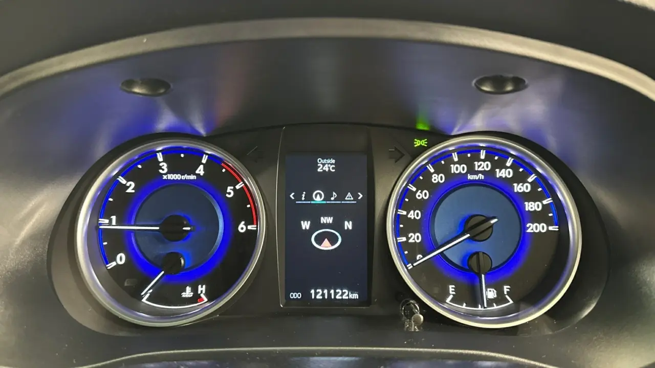 2018 Toyota Hilux Gallery Image 10