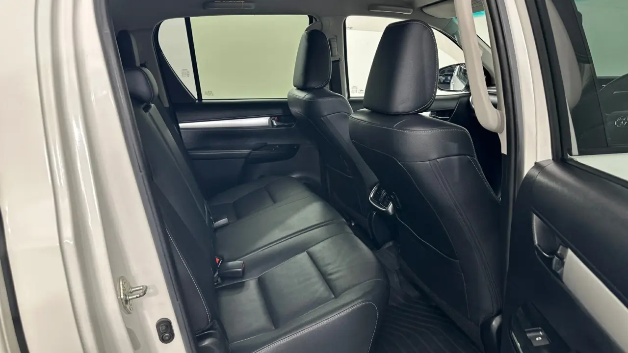 2018 Toyota Hilux Gallery Image 18