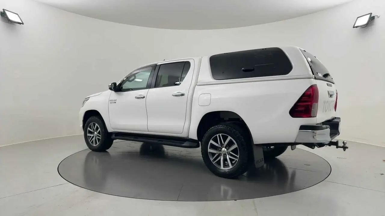 2018 Toyota Hilux Gallery Image 3