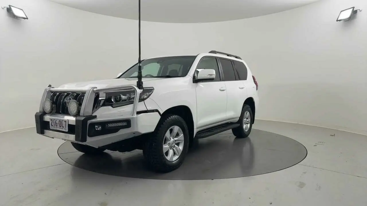 2019 Toyota Landcruiser Prado Gallery Image 1