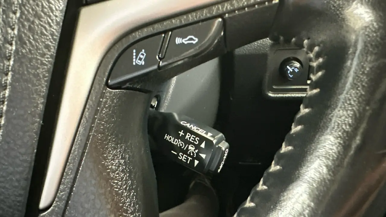 2019 Toyota Landcruiser Prado Gallery Image 17