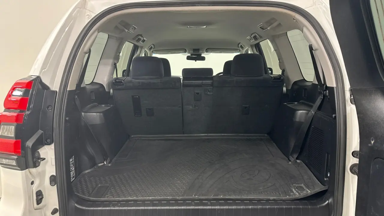 2019 Toyota Landcruiser Prado Gallery Image 20