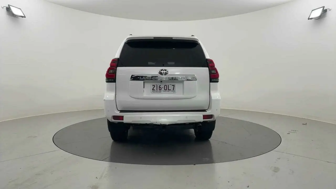 2019 Toyota Landcruiser Prado Gallery Image 4
