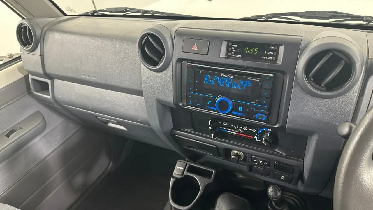 2020 Toyota Landcruiser Gallery Image 12