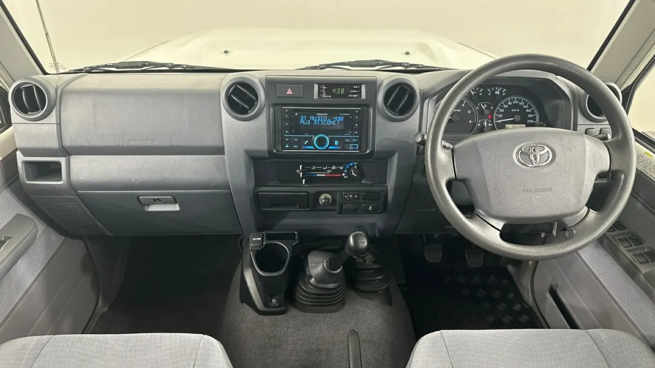 2020 Toyota Landcruiser Gallery Image 14