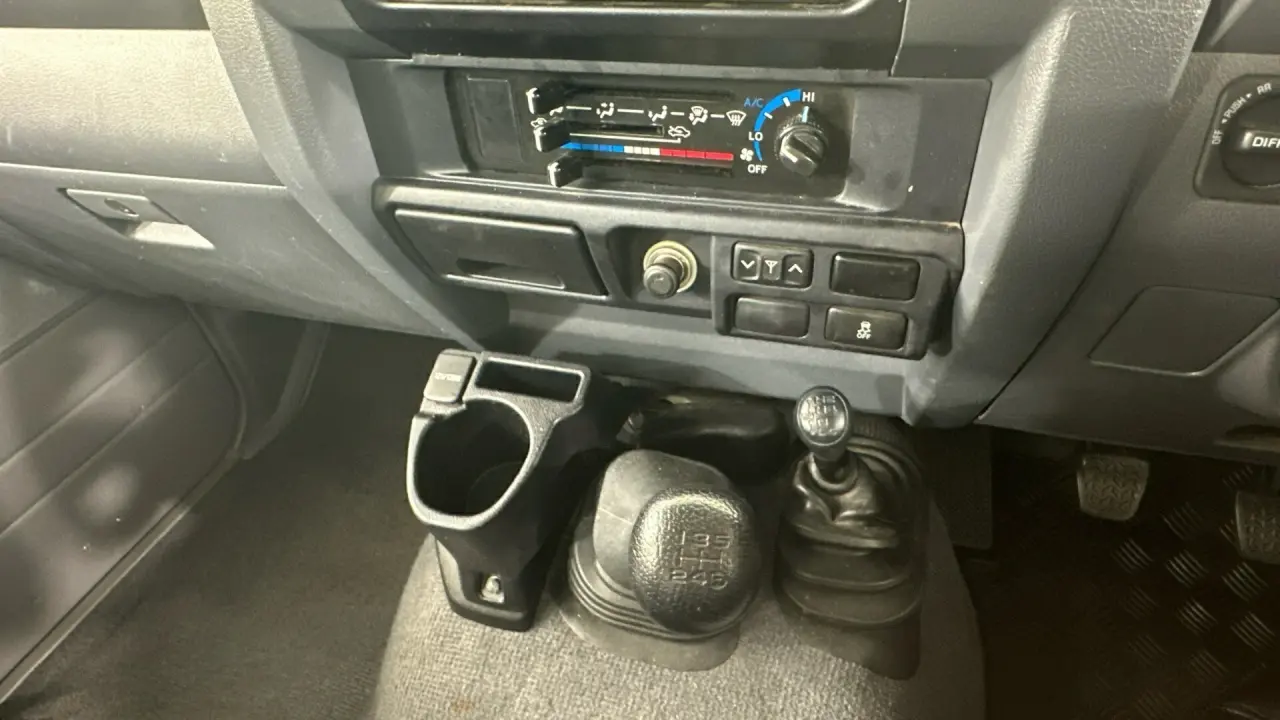 2020 Toyota Landcruiser Gallery Image 17