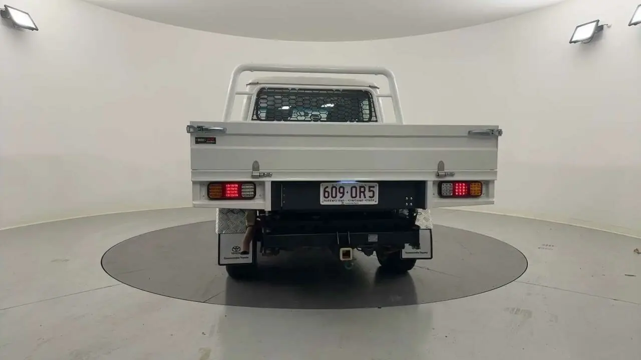 2020 Toyota Landcruiser Gallery Image 4