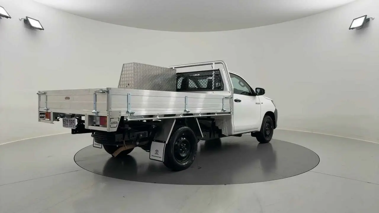 2020 Toyota Hilux Gallery Image 5