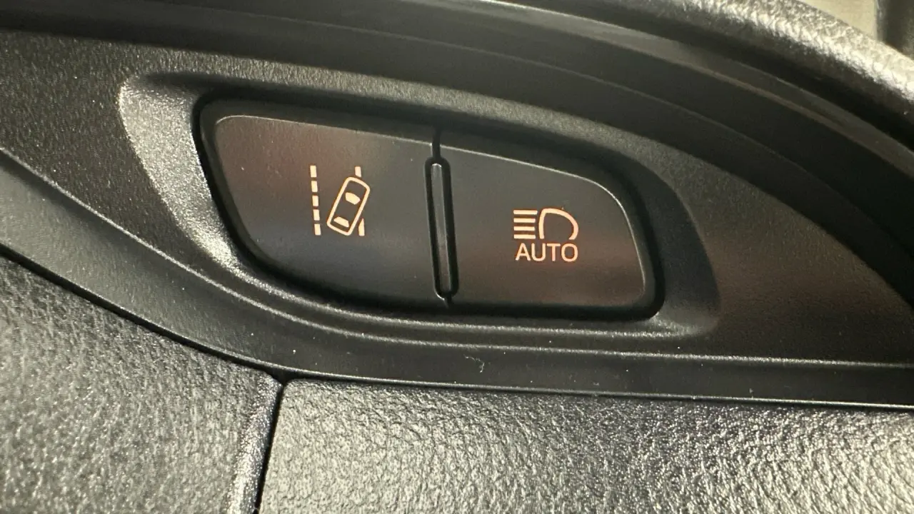 2019 Toyota Yaris Gallery Image 15