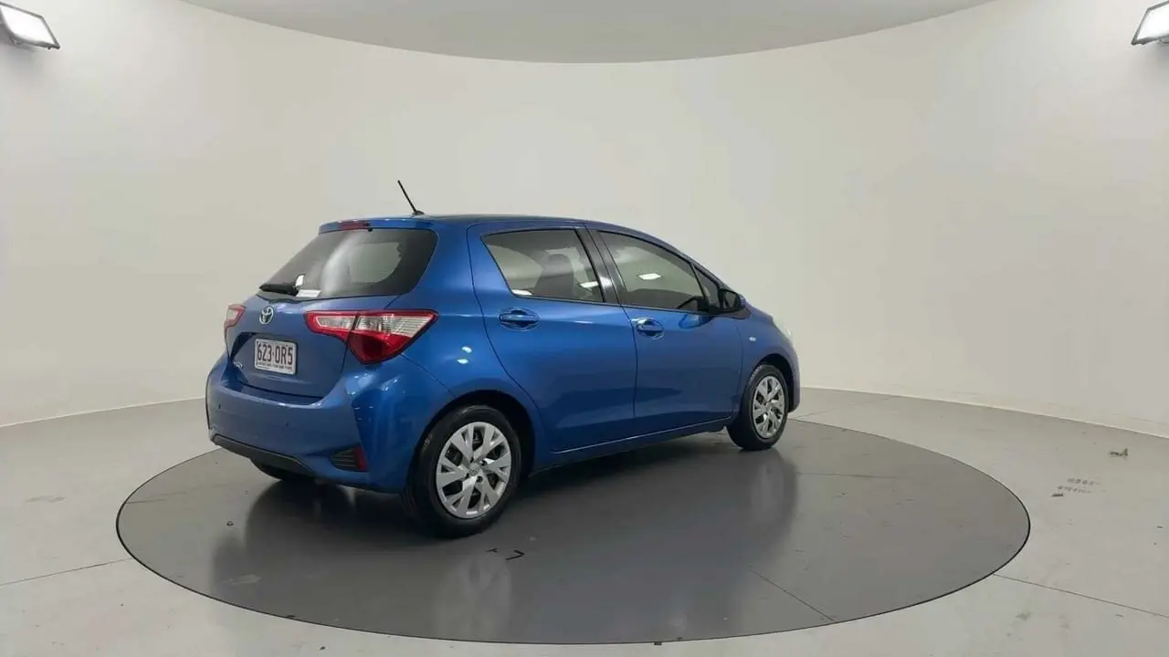 2019 Toyota Yaris Gallery Image 6