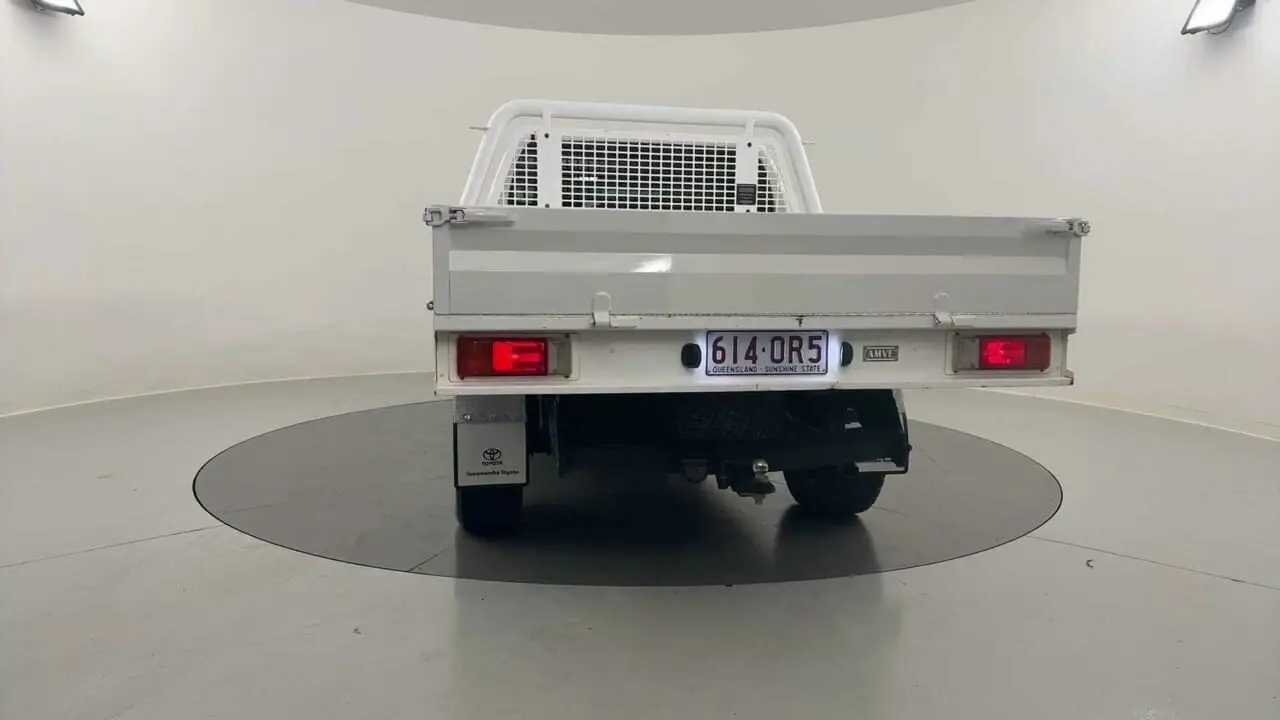 2021 Toyota Hilux Gallery Image 4