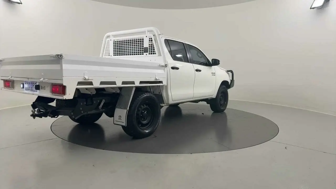 2021 Toyota Hilux Gallery Image 5