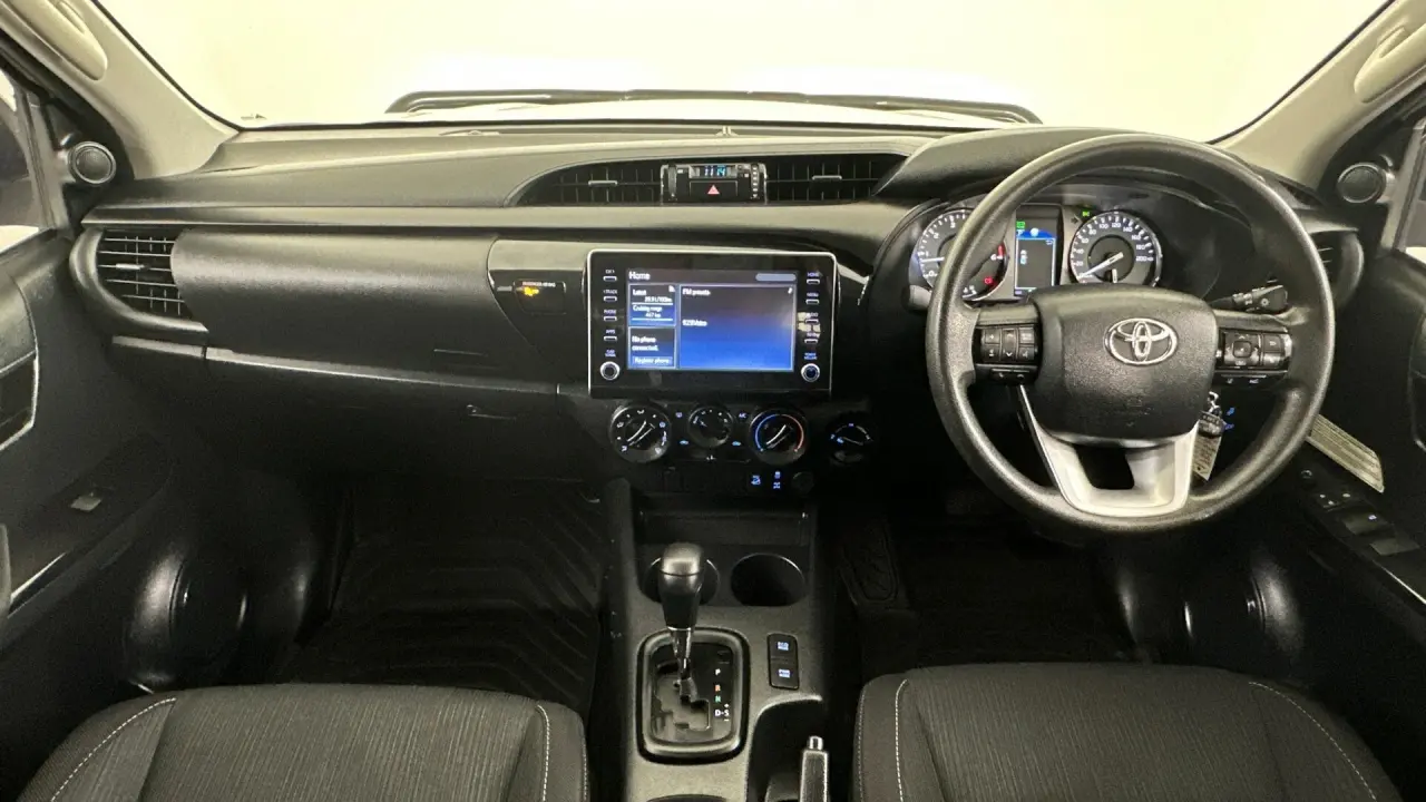 2021 Toyota Hilux Gallery Image 10