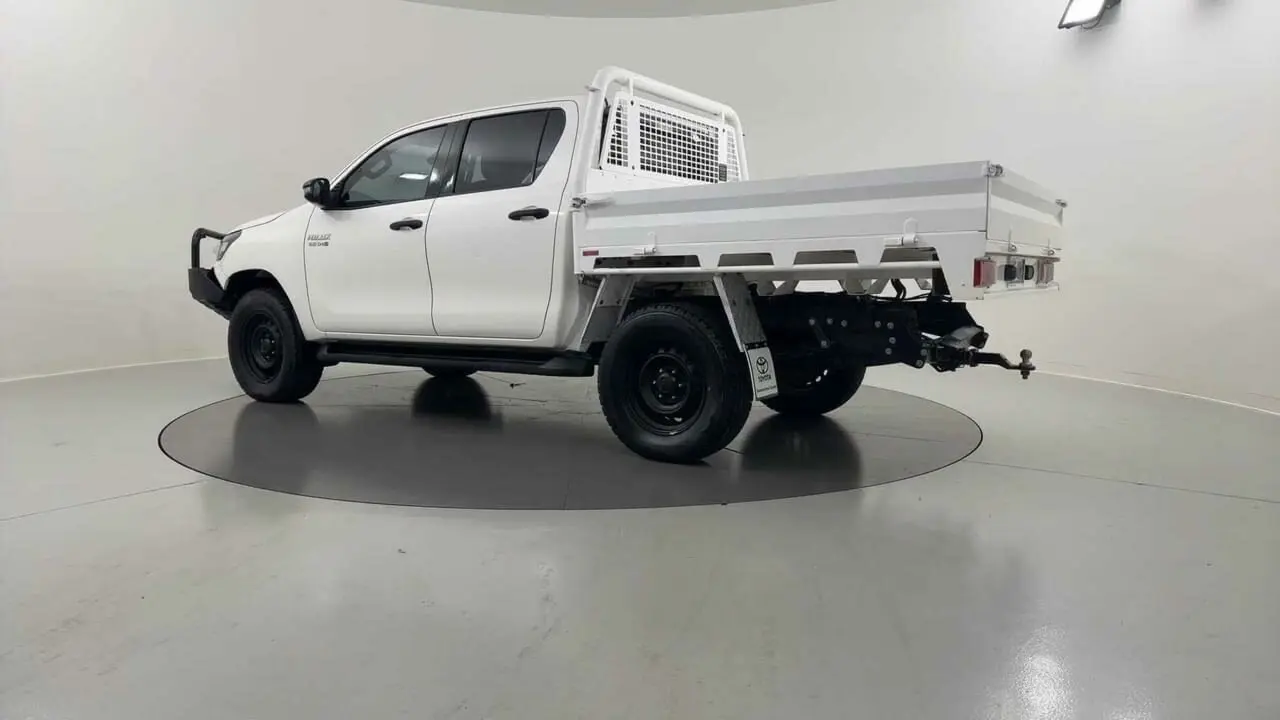 2021 Toyota Hilux Gallery Image 3