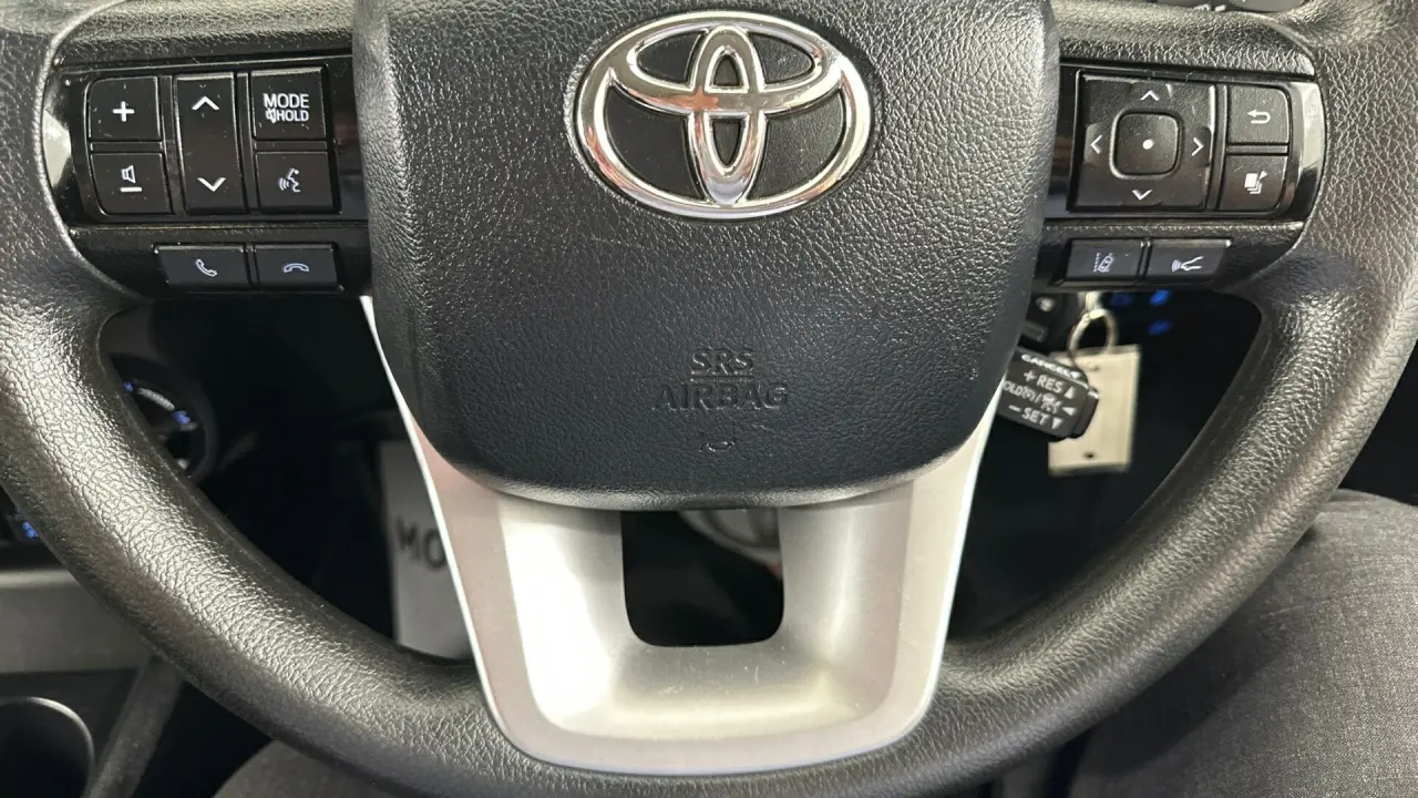 2022 Toyota Hilux Gallery Image 10