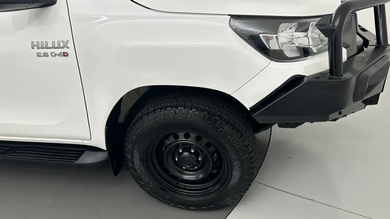 2022 Toyota Hilux Gallery Image 17