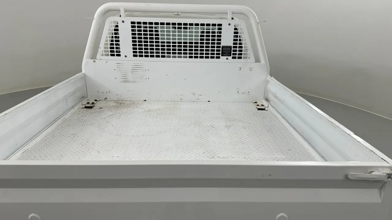 2022 Toyota Hilux Gallery Image 18