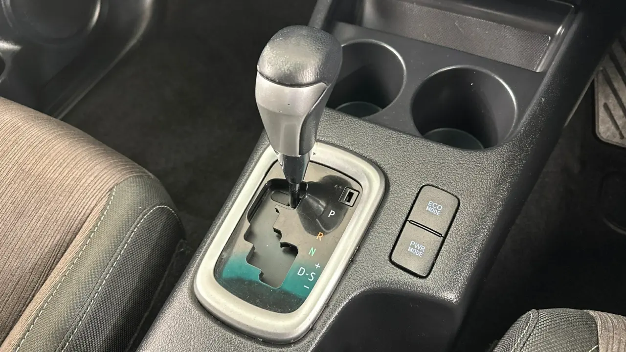 2018 Toyota Hilux Gallery Image 15