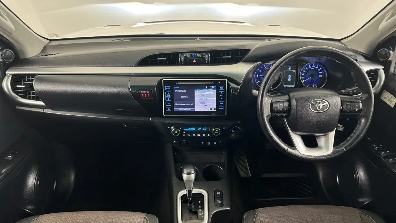 2018 Toyota Hilux Gallery Image 9
