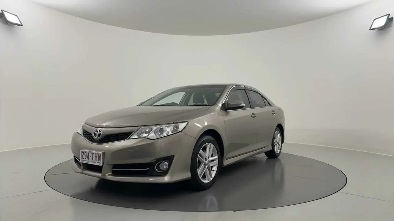 2012 Toyota Camry Gallery Image 1