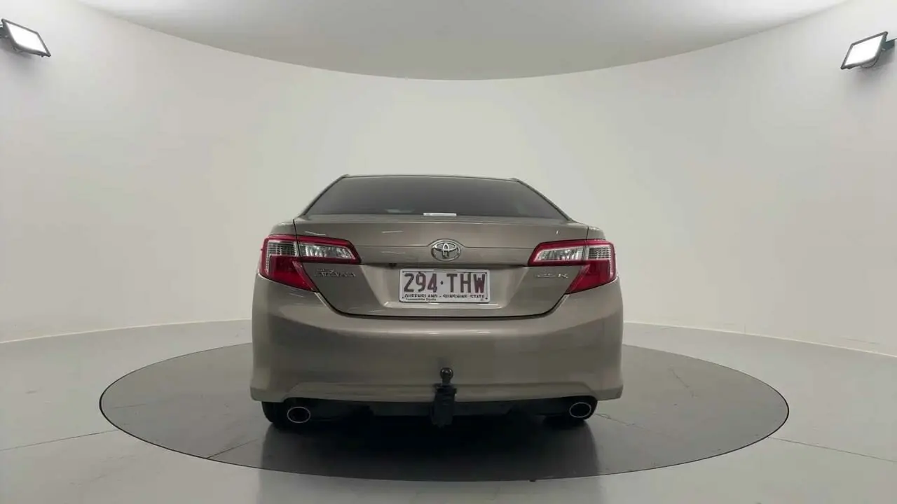 2012 Toyota Camry Gallery Image 4