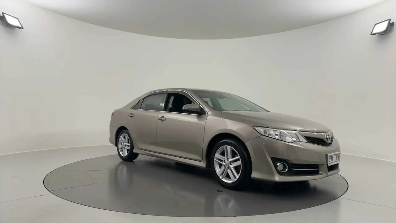 2012 Toyota Camry Gallery Image 7