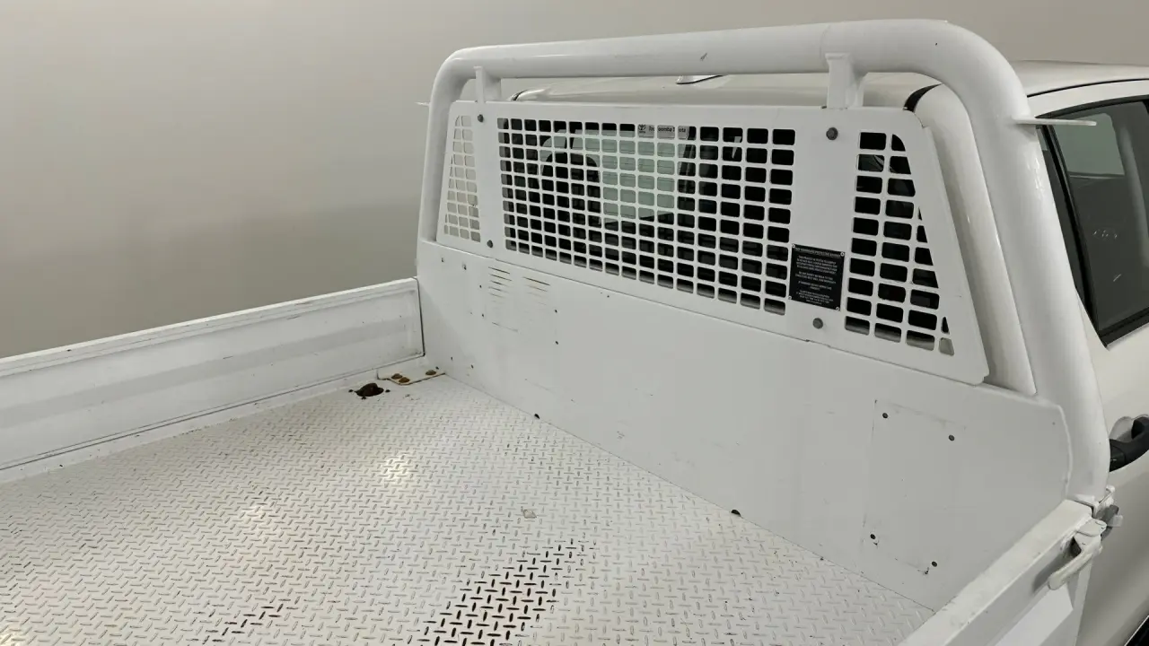 2022 Toyota Hilux Gallery Image 19