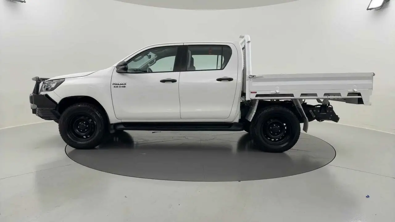 2022 Toyota Hilux Gallery Image 3
