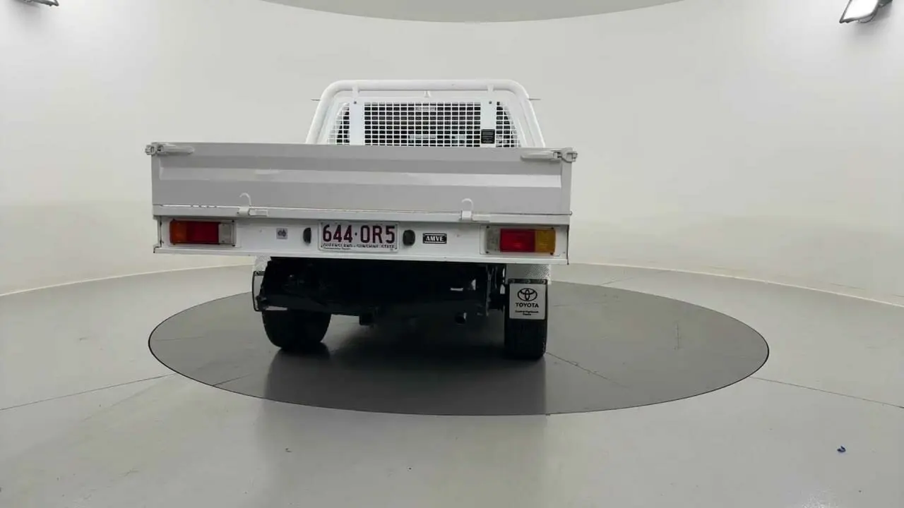 2022 Toyota Hilux Gallery Image 5