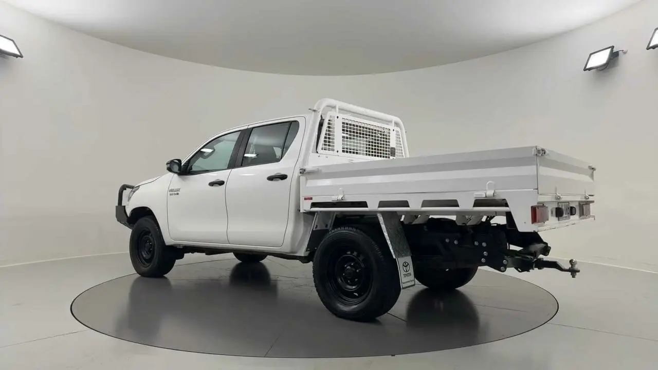 2022 Toyota Hilux Gallery Image 3