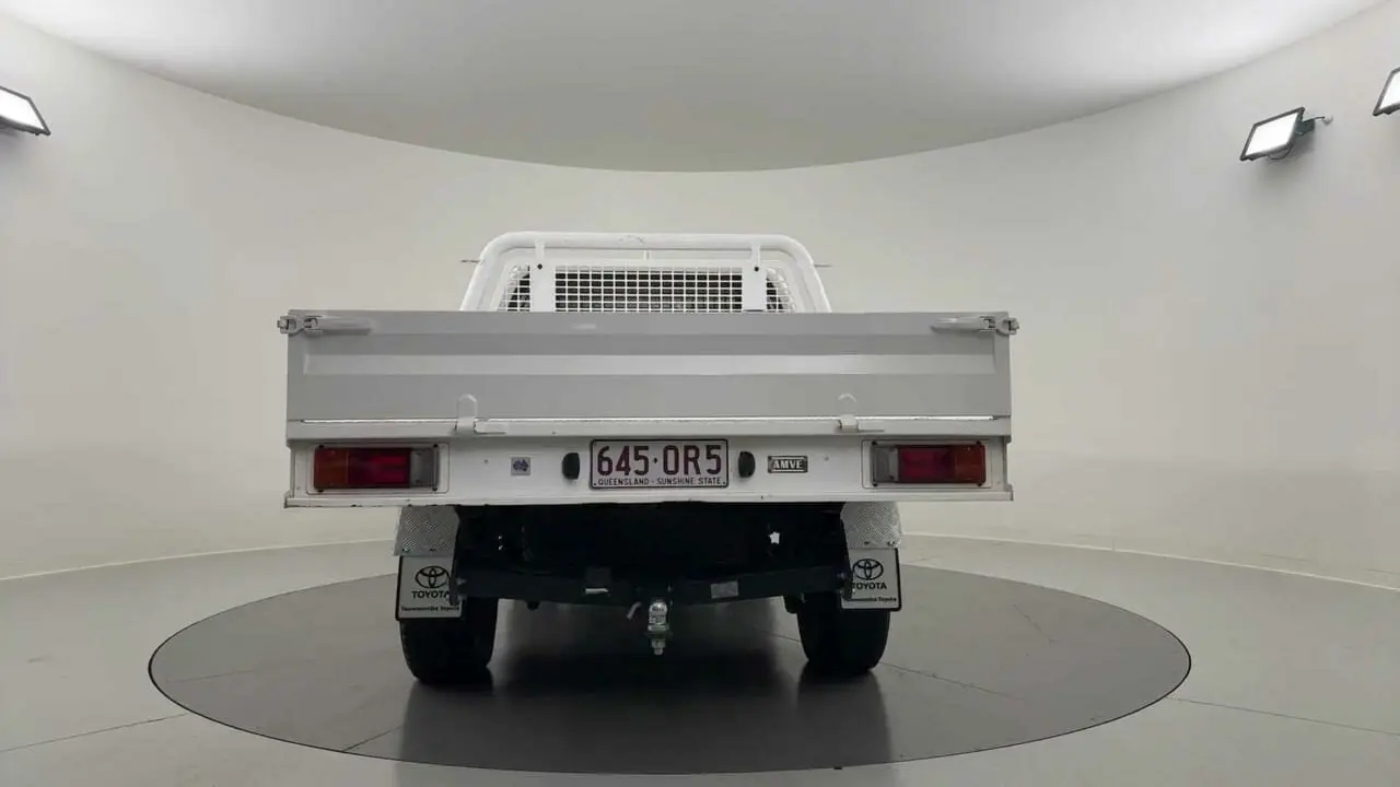 2022 Toyota Hilux Gallery Image 4