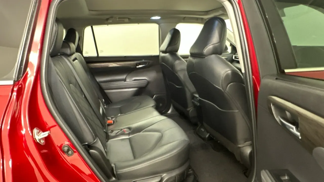 2022 Toyota Kluger Gallery Image 11