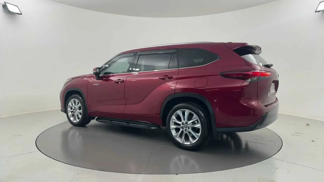 2022 Toyota Kluger Gallery Image 3