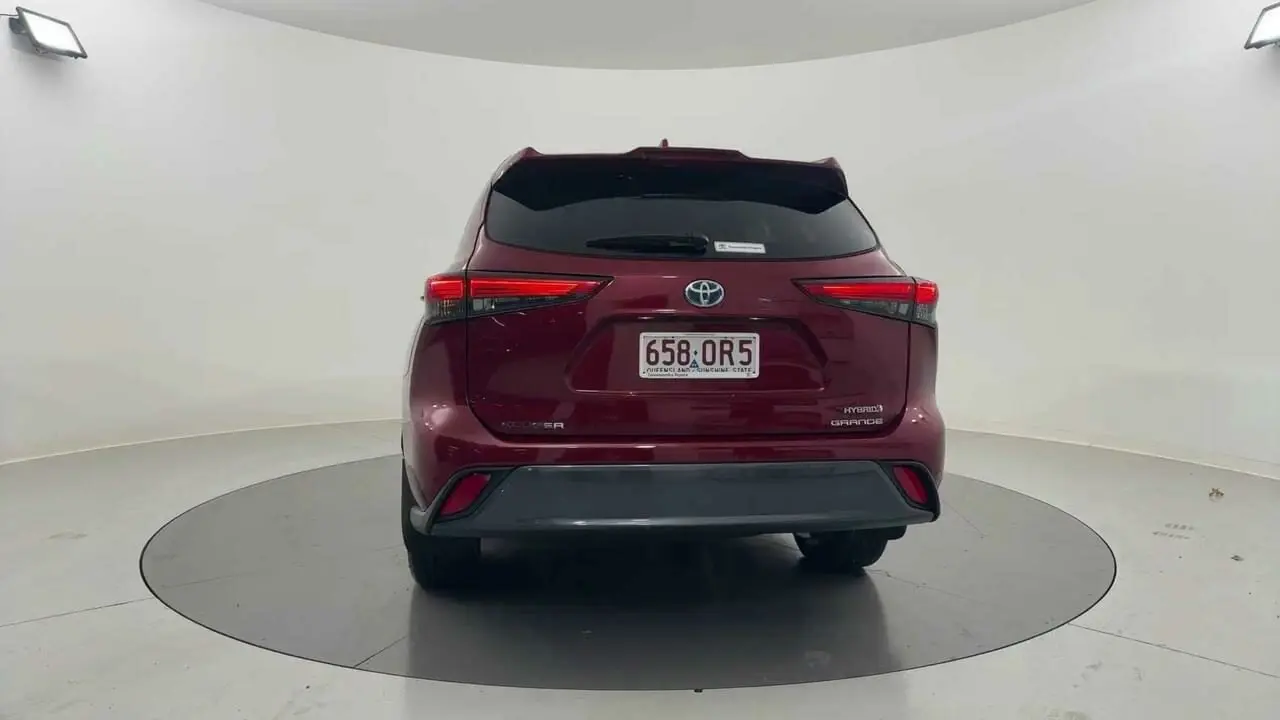 2022 Toyota Kluger Gallery Image 4