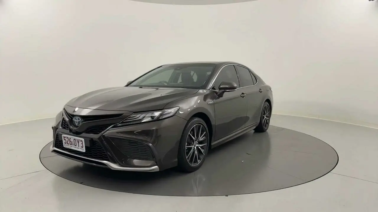 2021 Toyota Camry Gallery Image 1
