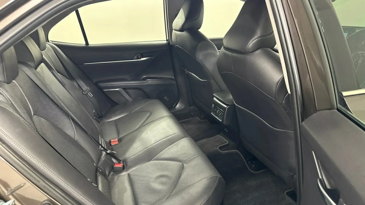 2021 Toyota Camry Gallery Image 10