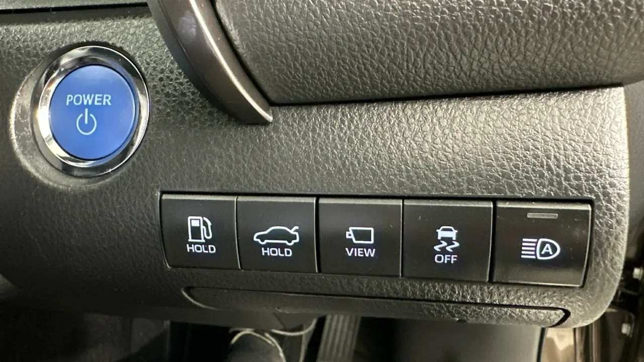 2021 Toyota Camry Gallery Image 19