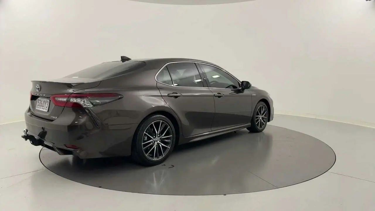 2021 Toyota Camry Gallery Image 6