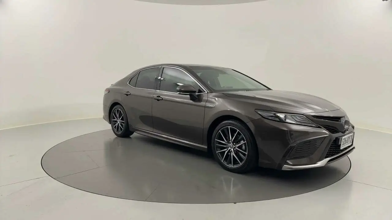 2021 Toyota Camry Gallery Image 8