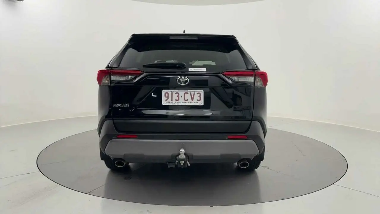 2021 Toyota RAV4 Gallery Image 5