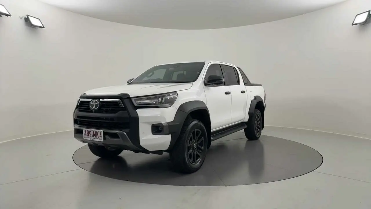 2024 Toyota Hilux Gallery Image 1