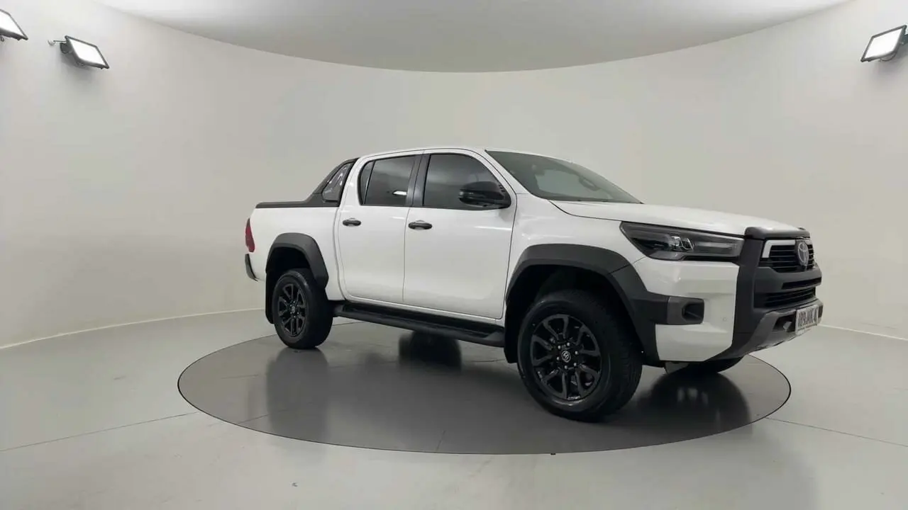 2024 Toyota Hilux Gallery Image 7