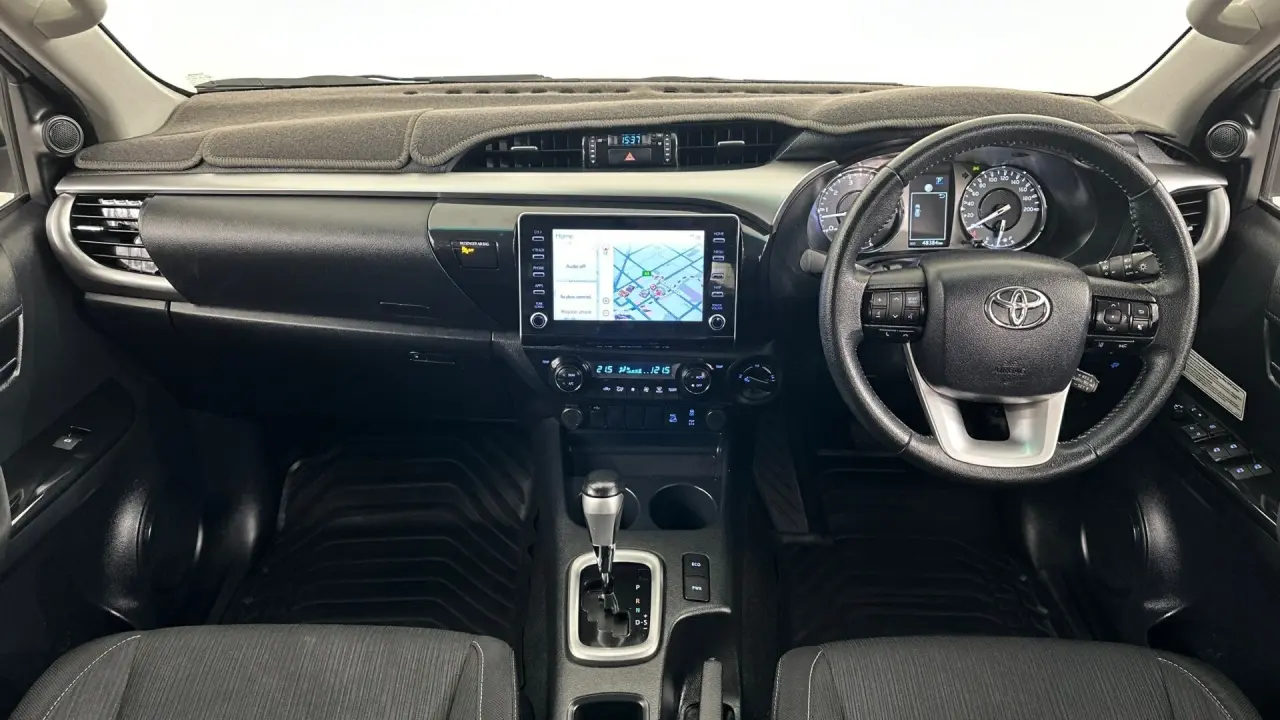2021 Toyota Hilux Gallery Image 11